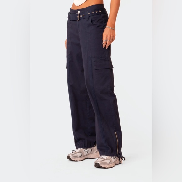 Edikted Low Rise Belted Cargo Pants - Picture 3 of 5